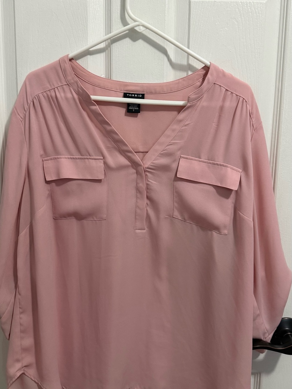 torrid Blush Pink V-Neck Utility Blouse size 2